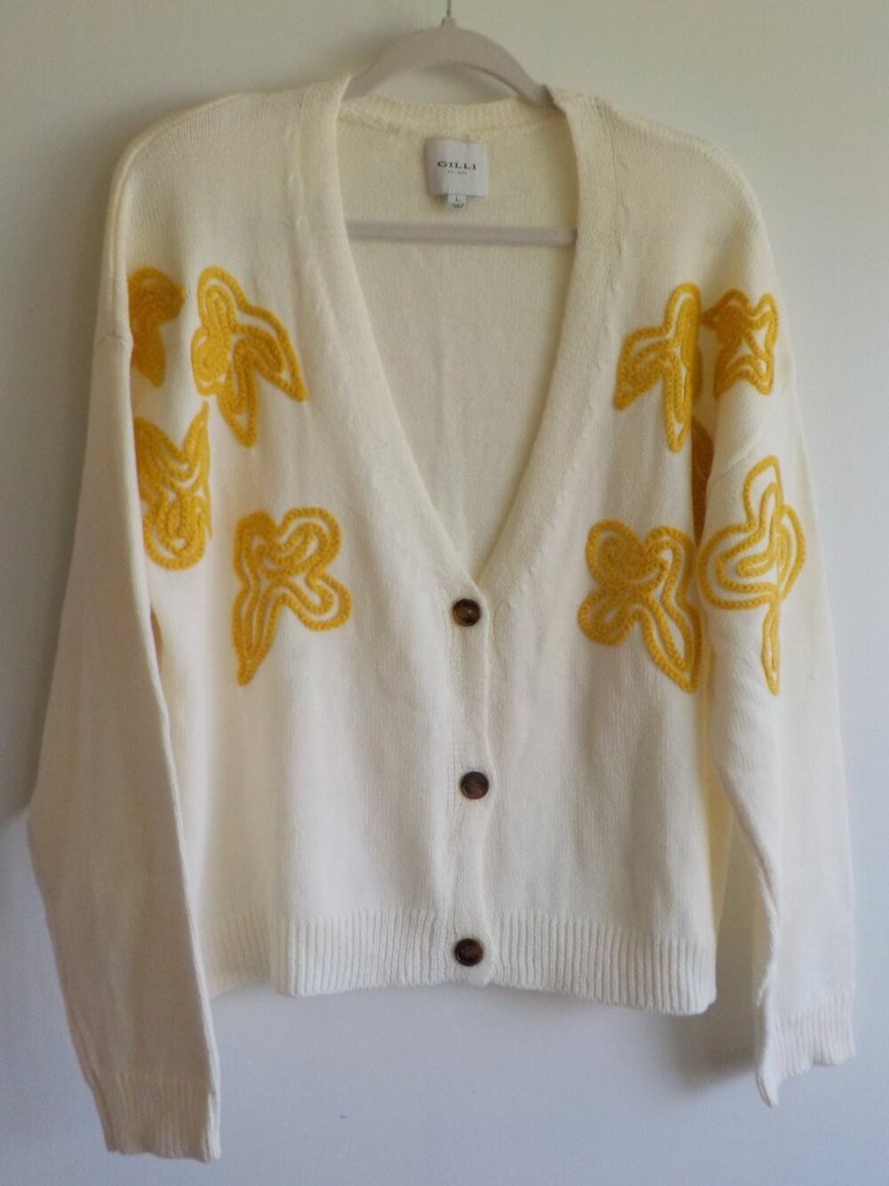 Gilli Sweater - Large - Cardigan White Button Up V-neck Yellow Design (2308)